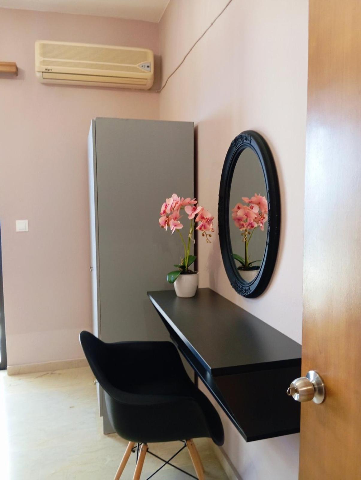 Horizon Blue Apartment Loutsa  Exterior photo